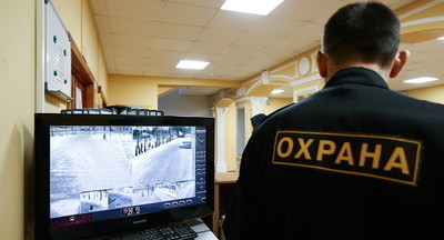 Новосибирский омбудсмен: В школах и вузах нужны профессиональные охранники 