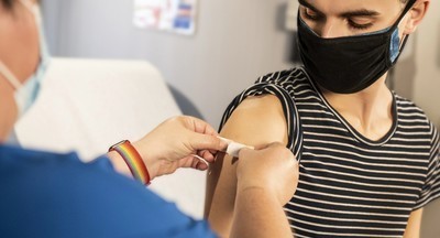 Какие побочные эффекты могут быть у подростков от вакцины против COVID-19 