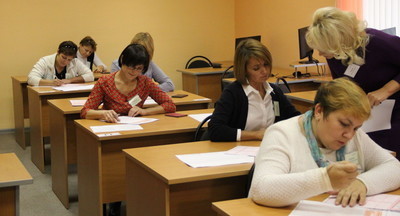 Чиновников заставят сдавать экзамен по русскому языку и говорить без канцелярита 