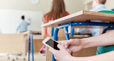 В Нидерландах с 1 января 2024 года запретят использование телефонов в школе
