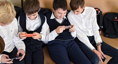 ЮНЕСКО против смартфонов в школе
