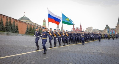 Московские школьники отпраздновали 93-ю годовщину образования Воздушно-десантных войск