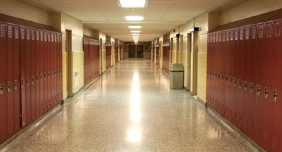 В Льюистоне после массовой стрельбы закроют все школы
