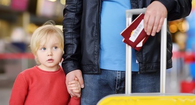 Россиянам рассказали о новом правиле при вывозе детей за границу