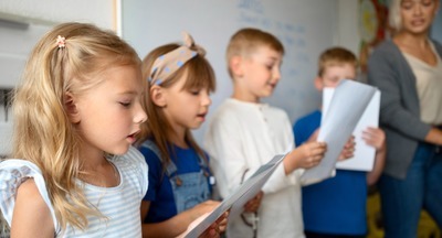 «Дети должны прийти к изучению современных патриотических песен сами»