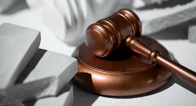 Профсоюз встал на защиту учителя, которому сократили нагрузку