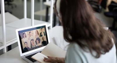 В ГД предложили позволить родителям посещать школьные собрания онлайн