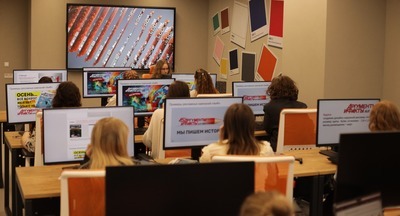 Дизайн студентки московского колледжа стал частью масштабной рекламной кампании издательского дома «Аргументы и факты»