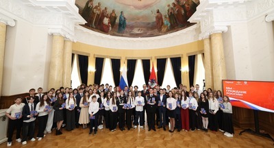 Встречи с космонавтами и вручение паспортов: как столичные школьники отпраздновали День космонавтики Встречи с космонавтами и вручение паспортов: как столичные школьники отпраздновали День космонавтики