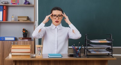 Главные проблемы начинающих учителей – неумение удерживать внимание класса и выстраивать диалог с родителями