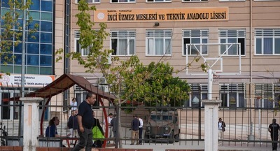 ​В Турции подросток устроил стрельбу рядом со школой: ранены 11 учеников